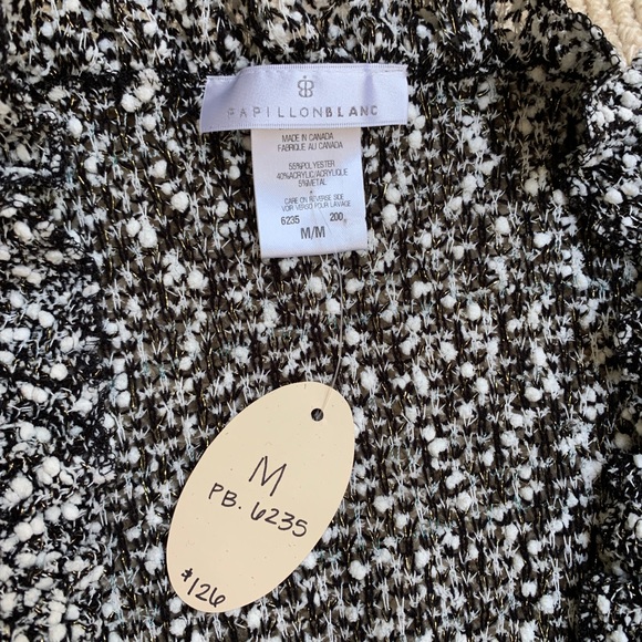 NWT Papillon Blanc Black & White Shrug, medium - Picture 4 of 7